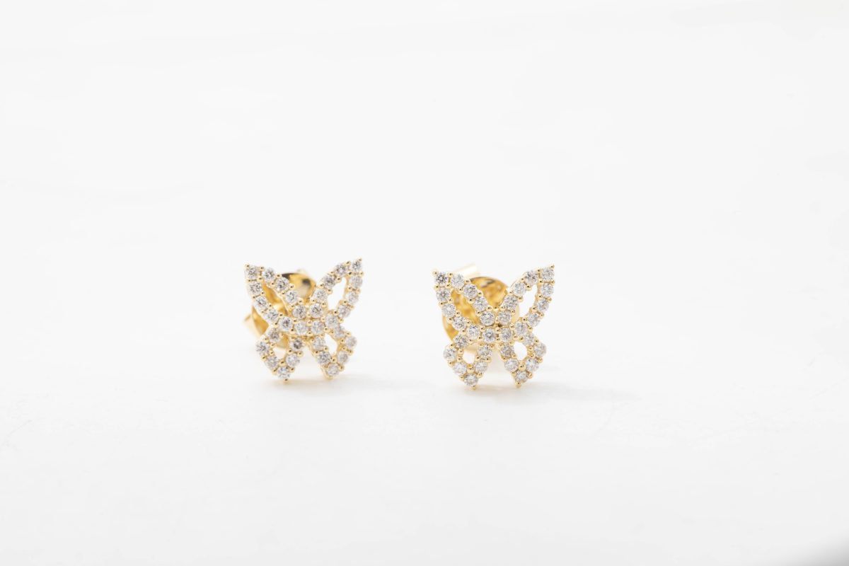 Aretes de mariposa con diamantes