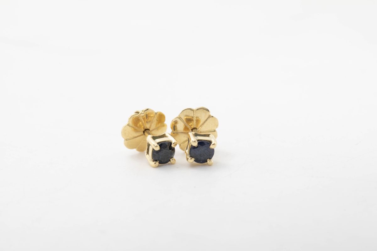 Aretes con zafiros
