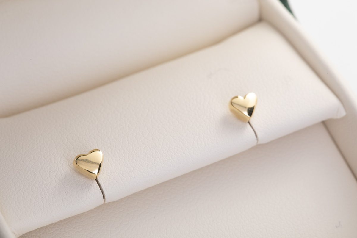 Aretes de bebé corazón