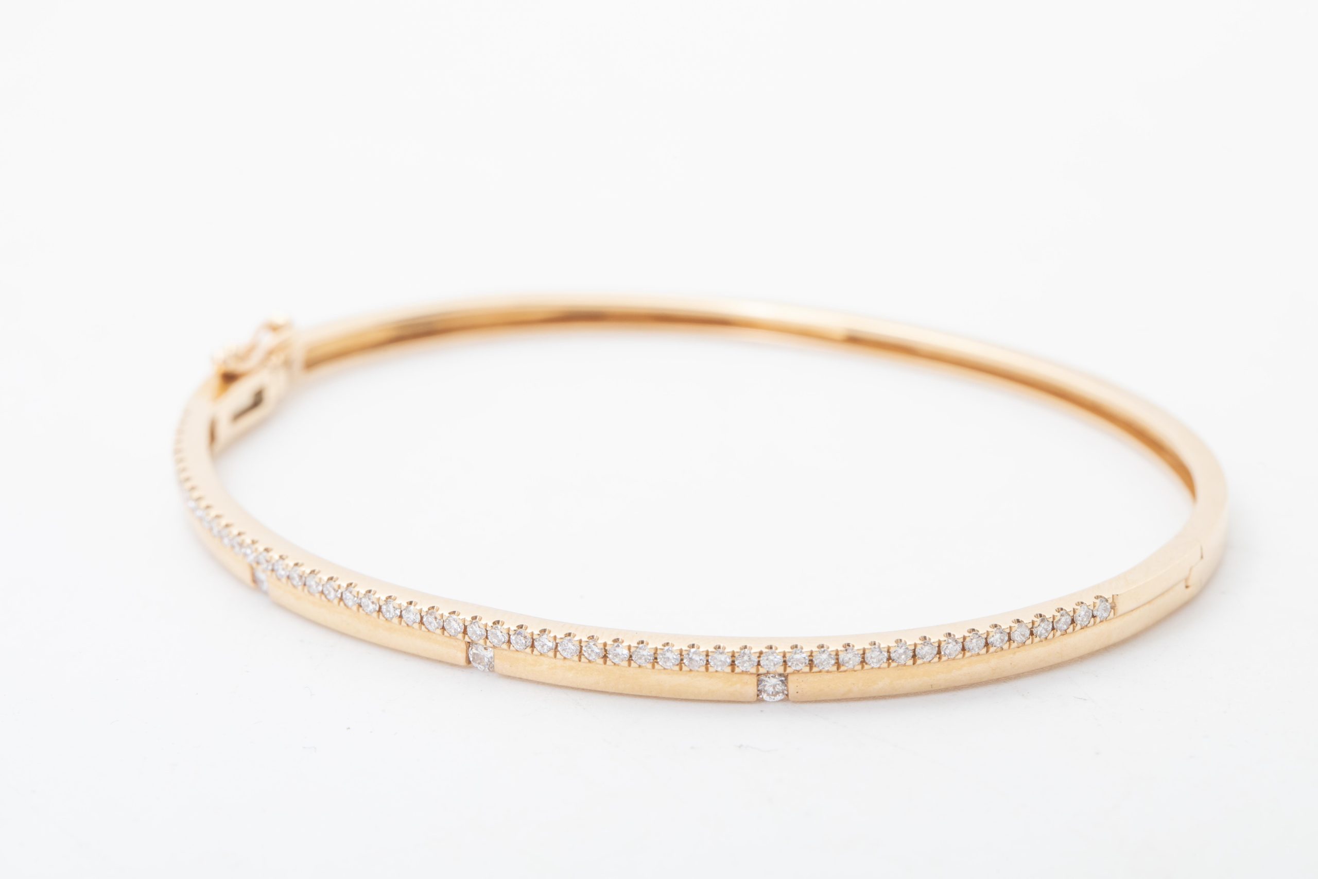Pulsera aro con diamantes