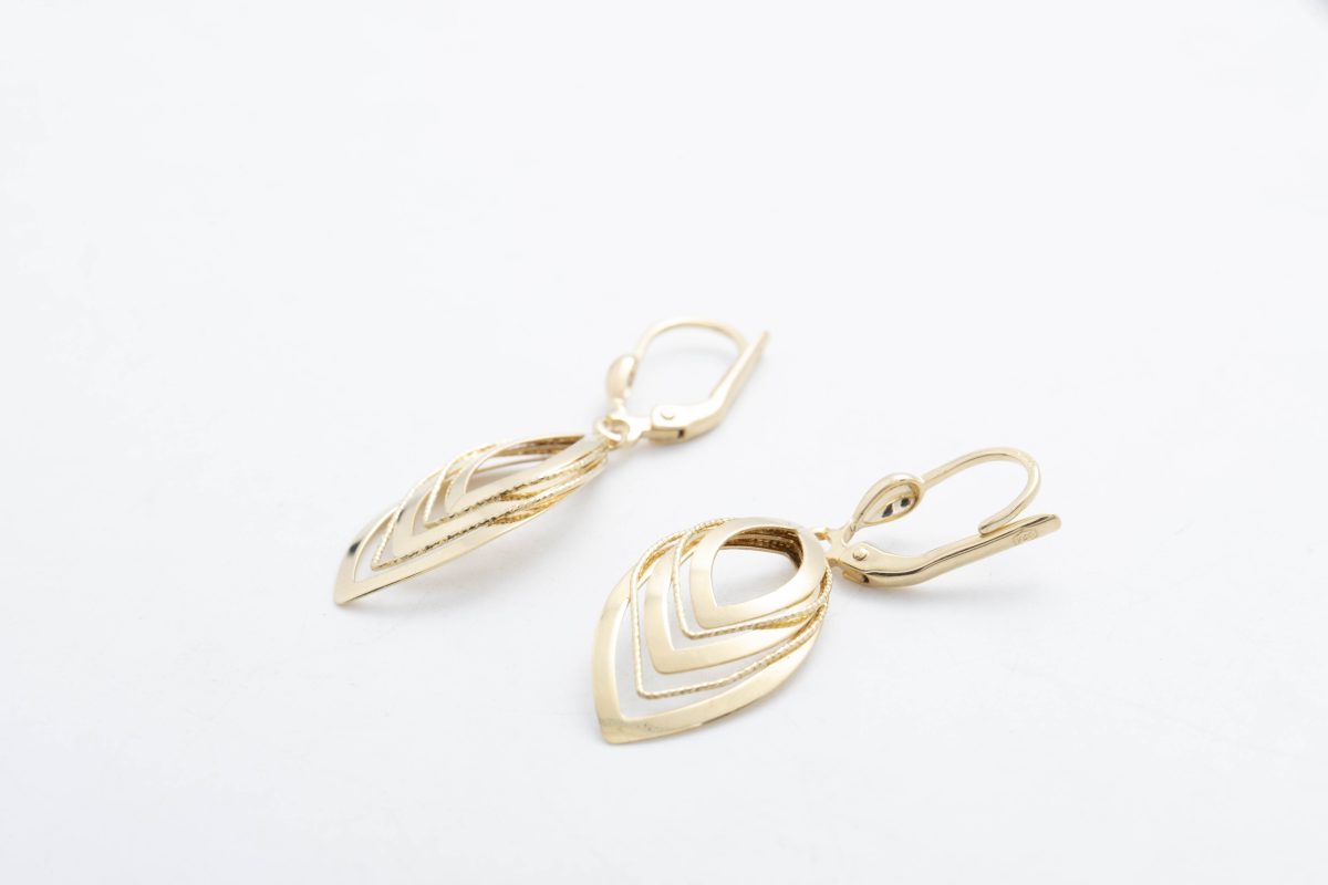 ARETES EN ORO AMARILLO