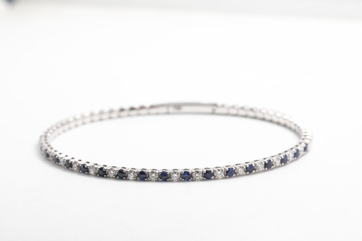 Pulsera tennis con zafiros y diamantes