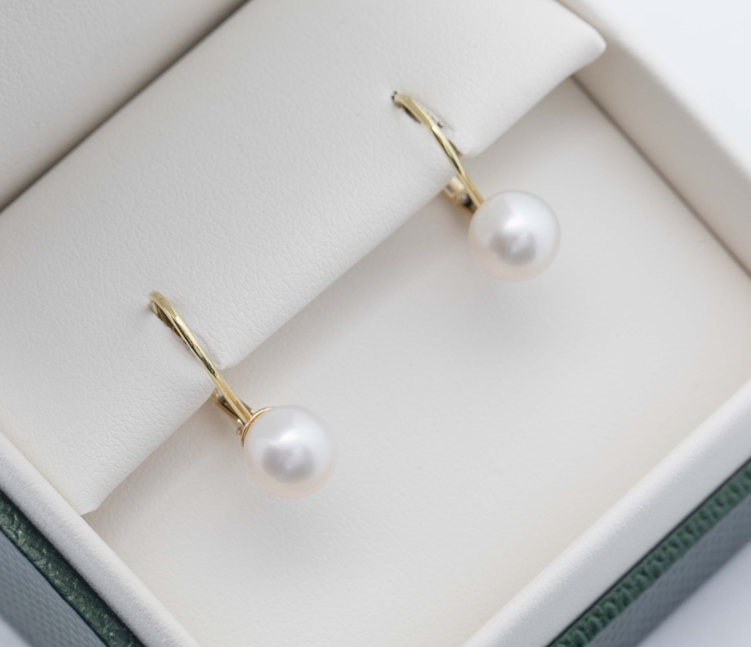Aretes con perlas