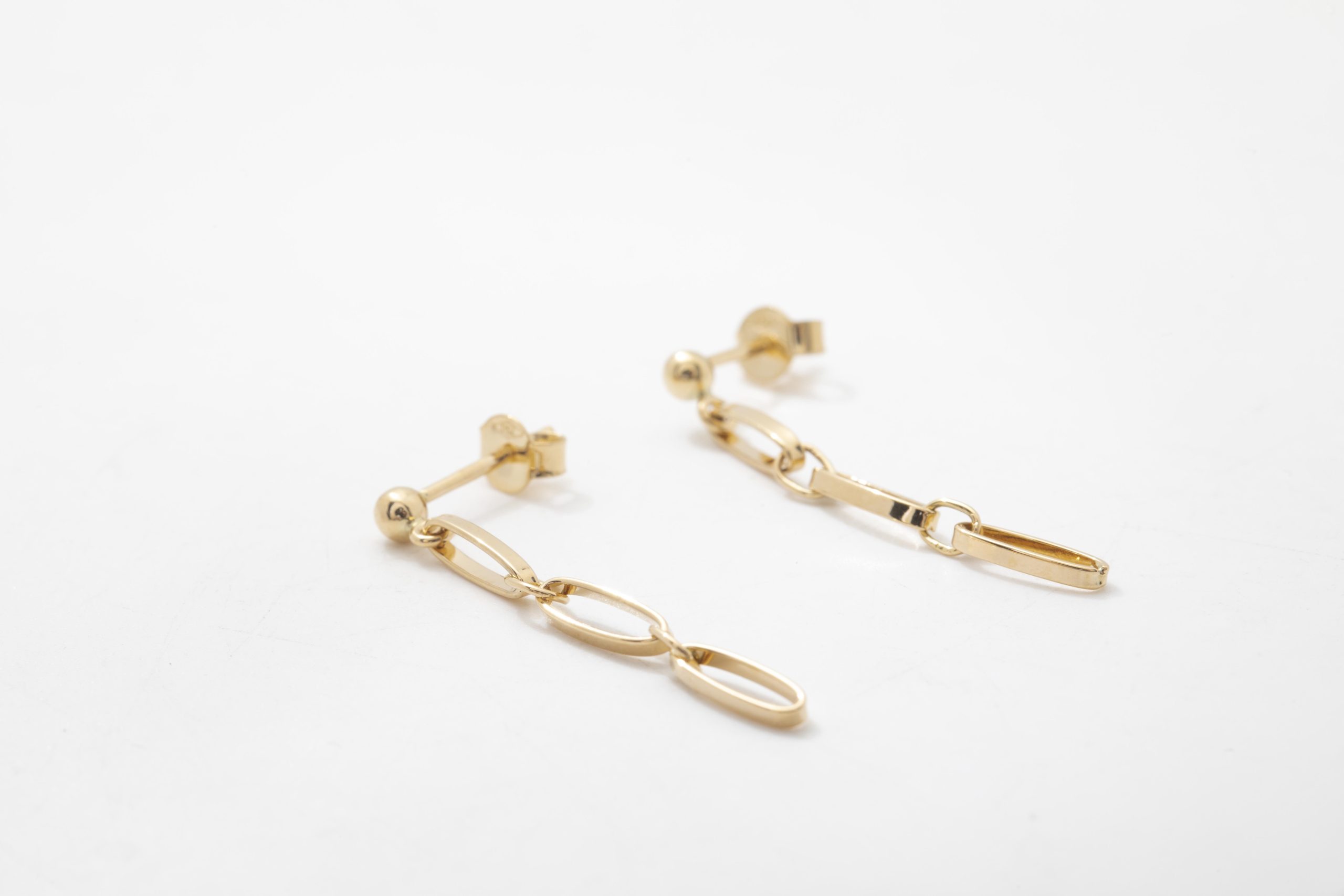 Aretes colgantes