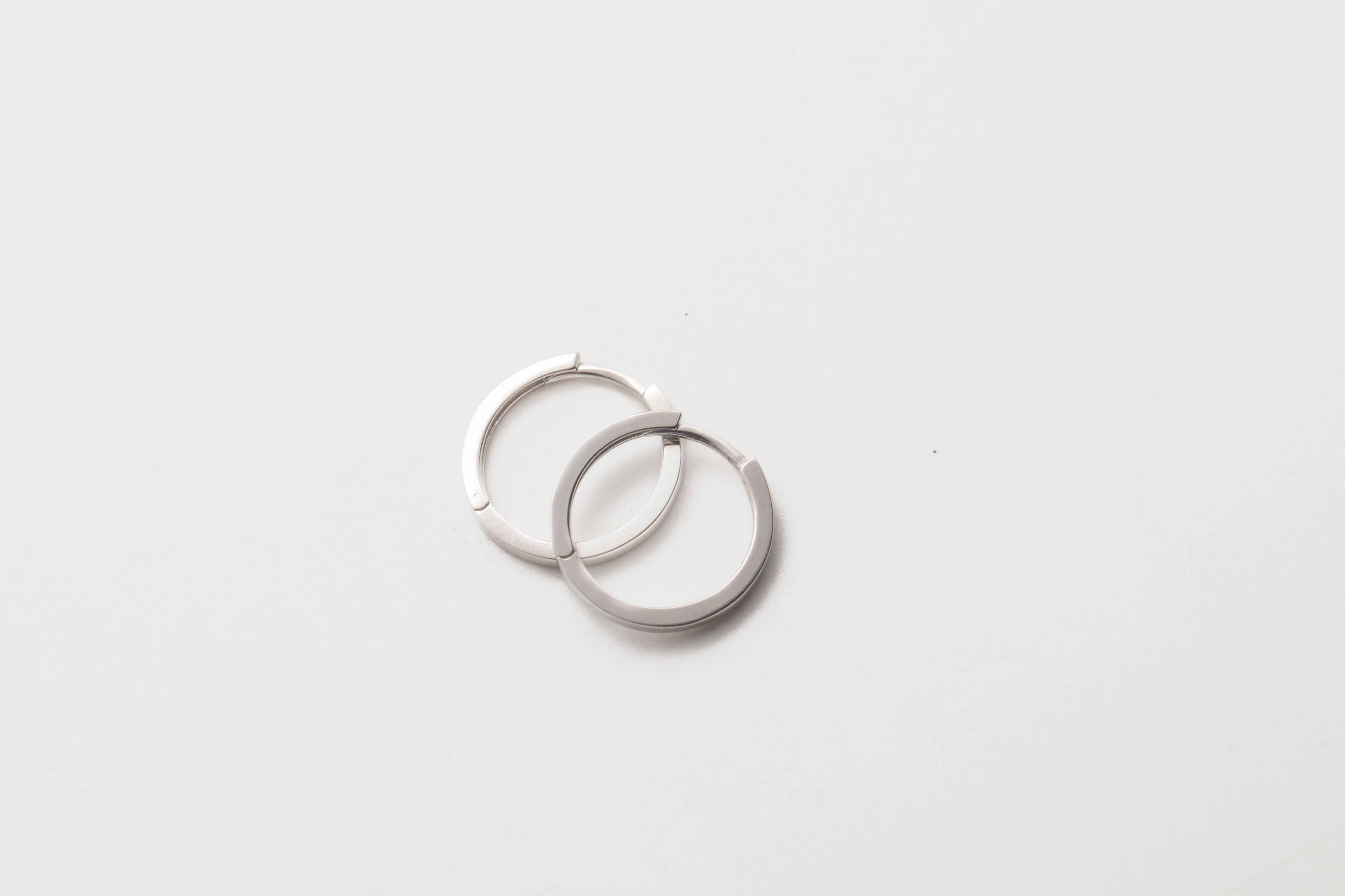 Argolllas en oro blanco