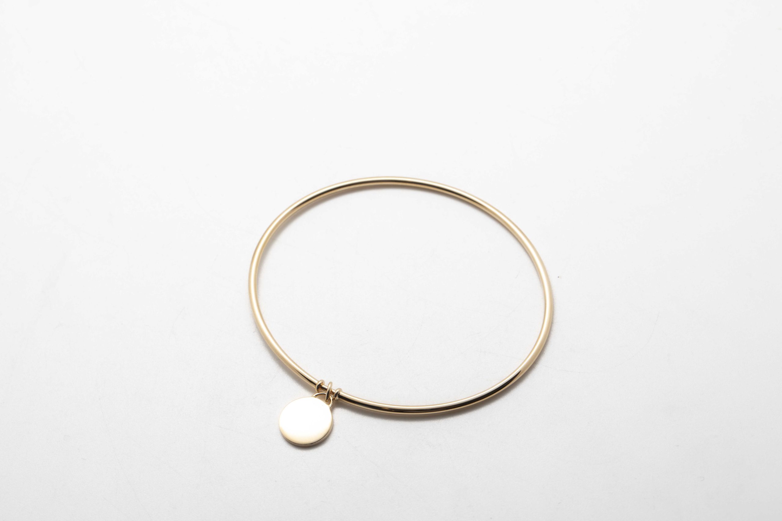 Pulsera aro con placa