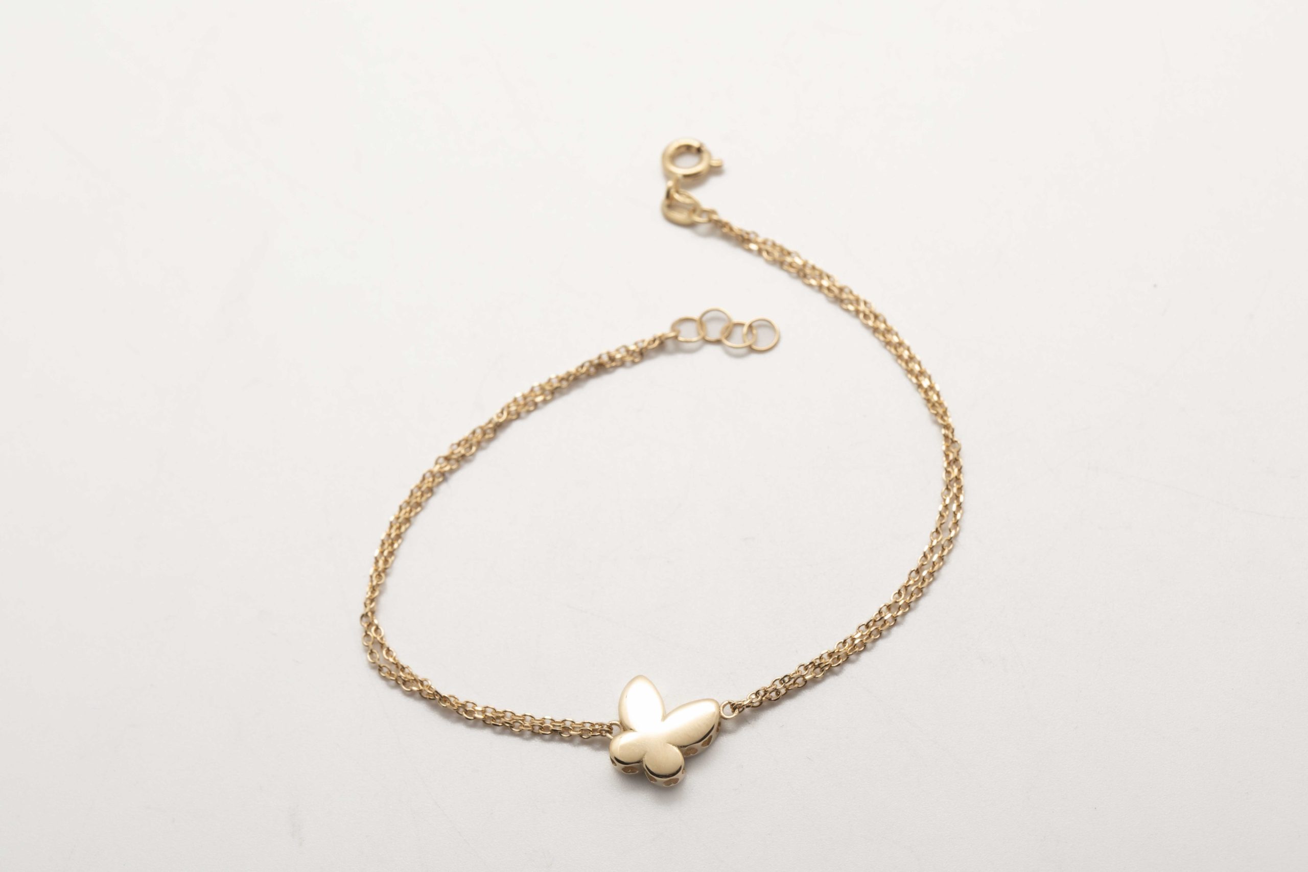 Pulsera con una mariposa