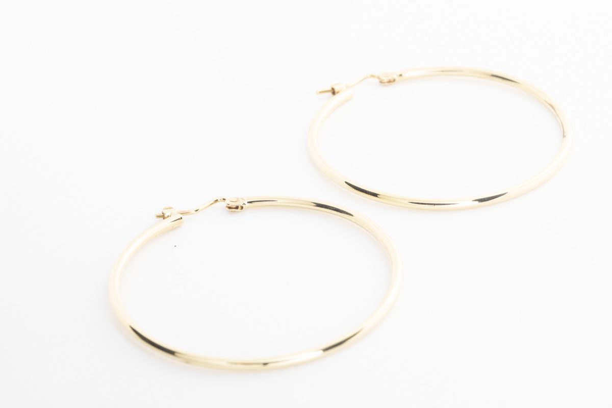 Aretes argolla grandes en oro amarillo