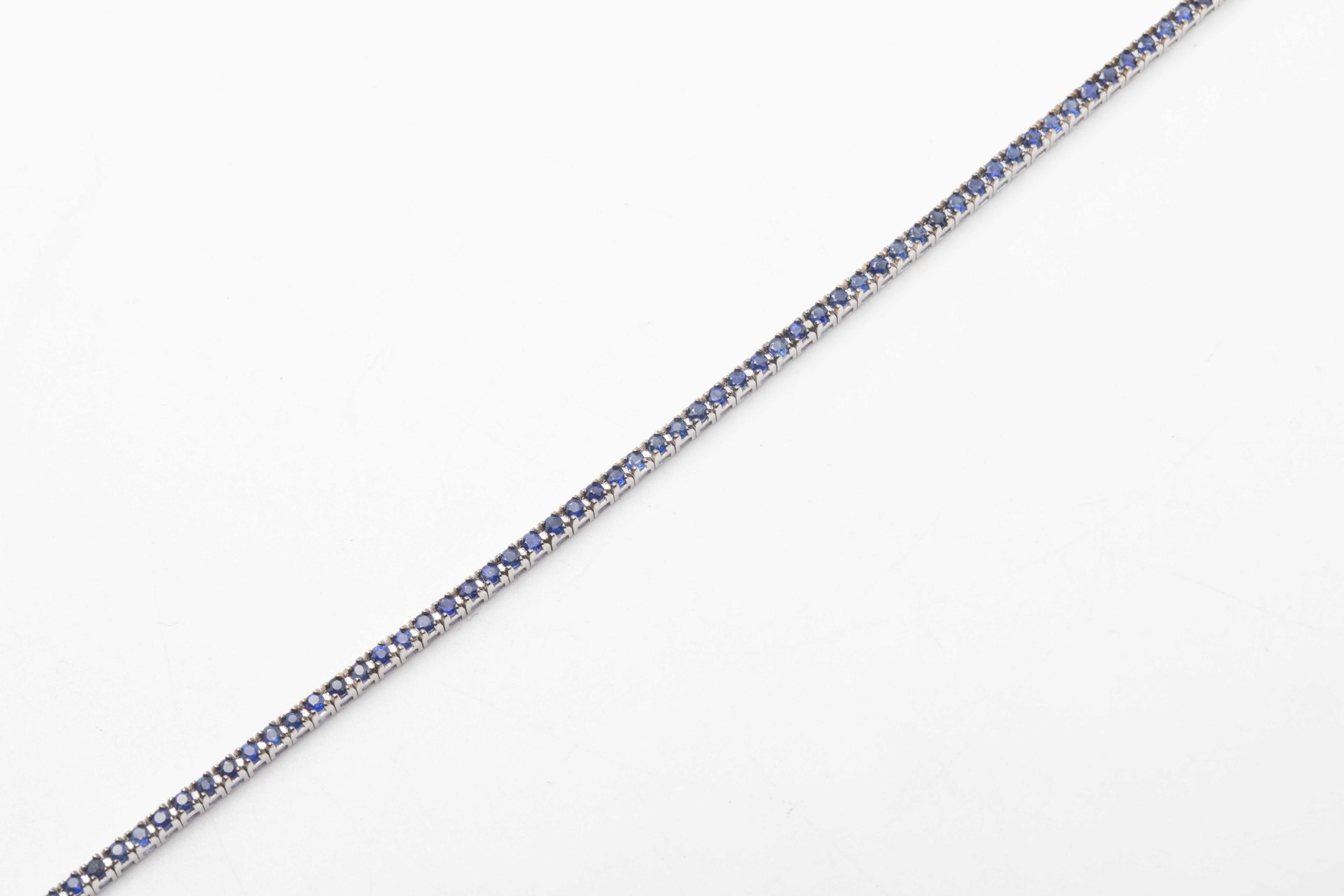 Pulsera tenis de zafiros
