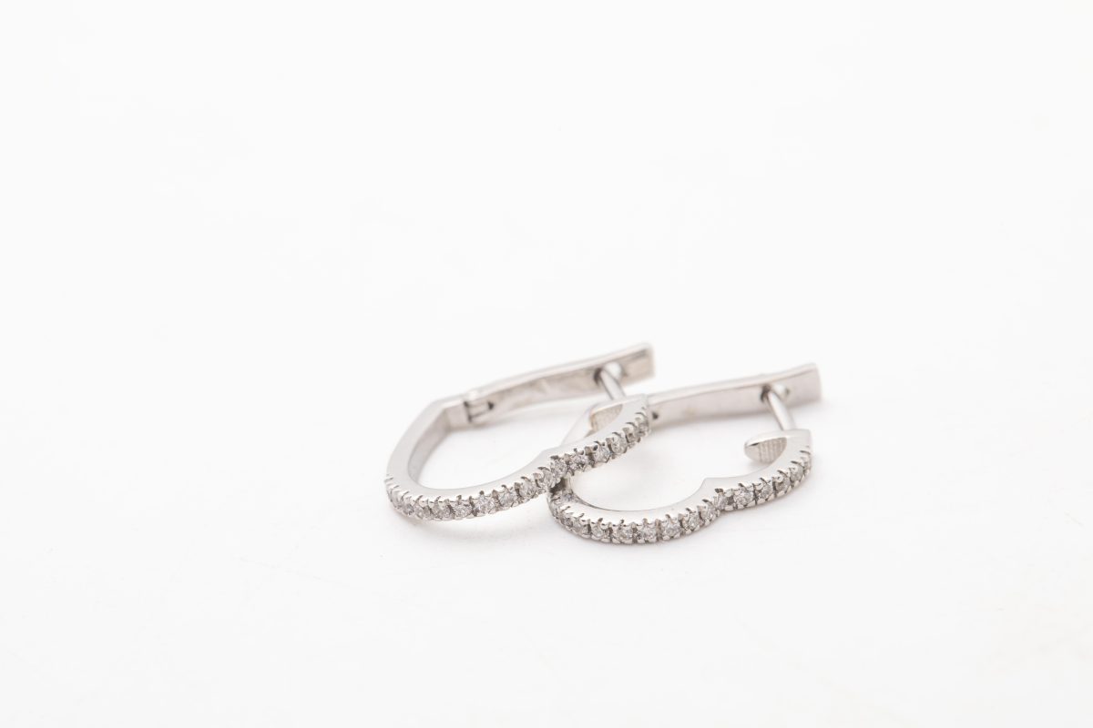 Argollas corazón con diamantes