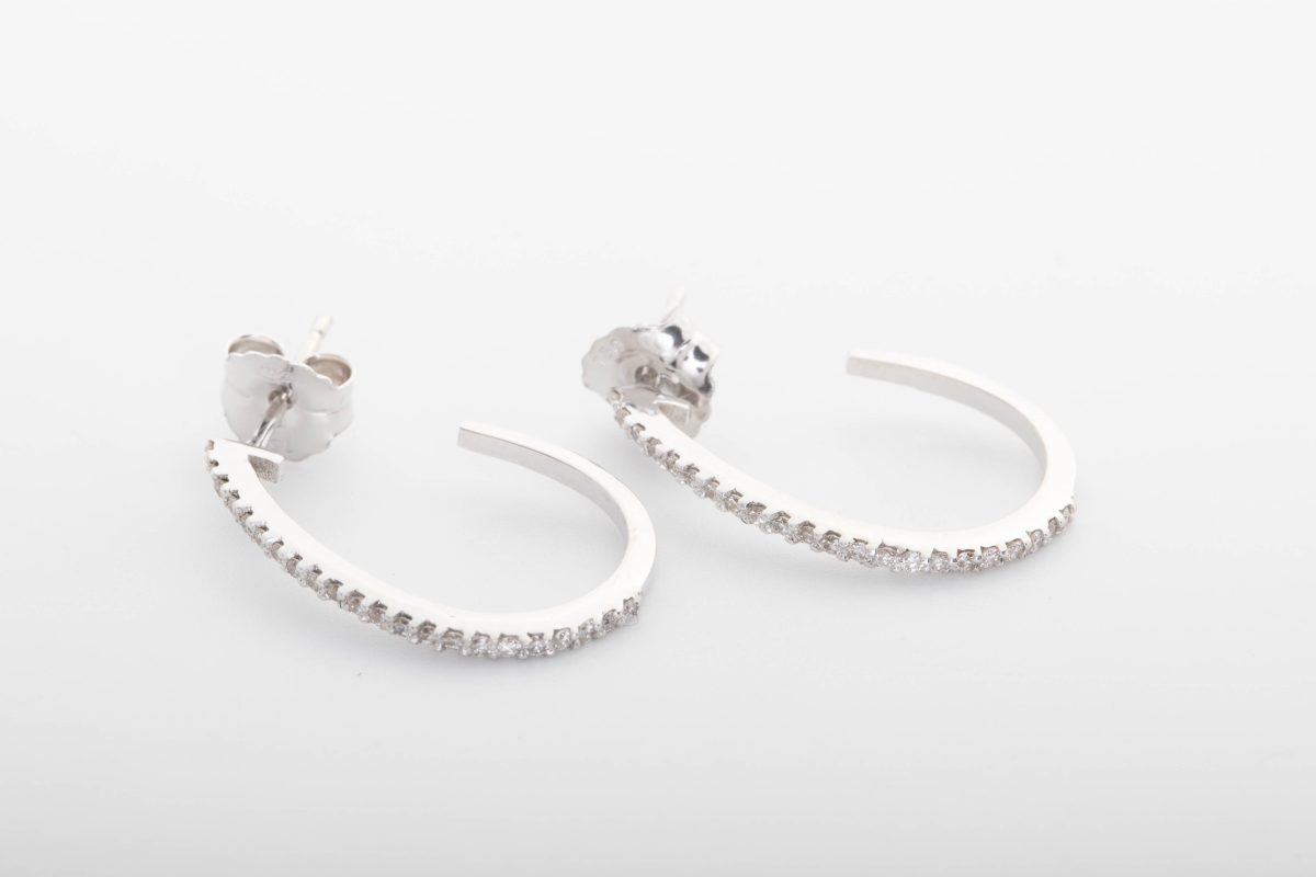 Aretes oro blanco y brillantes