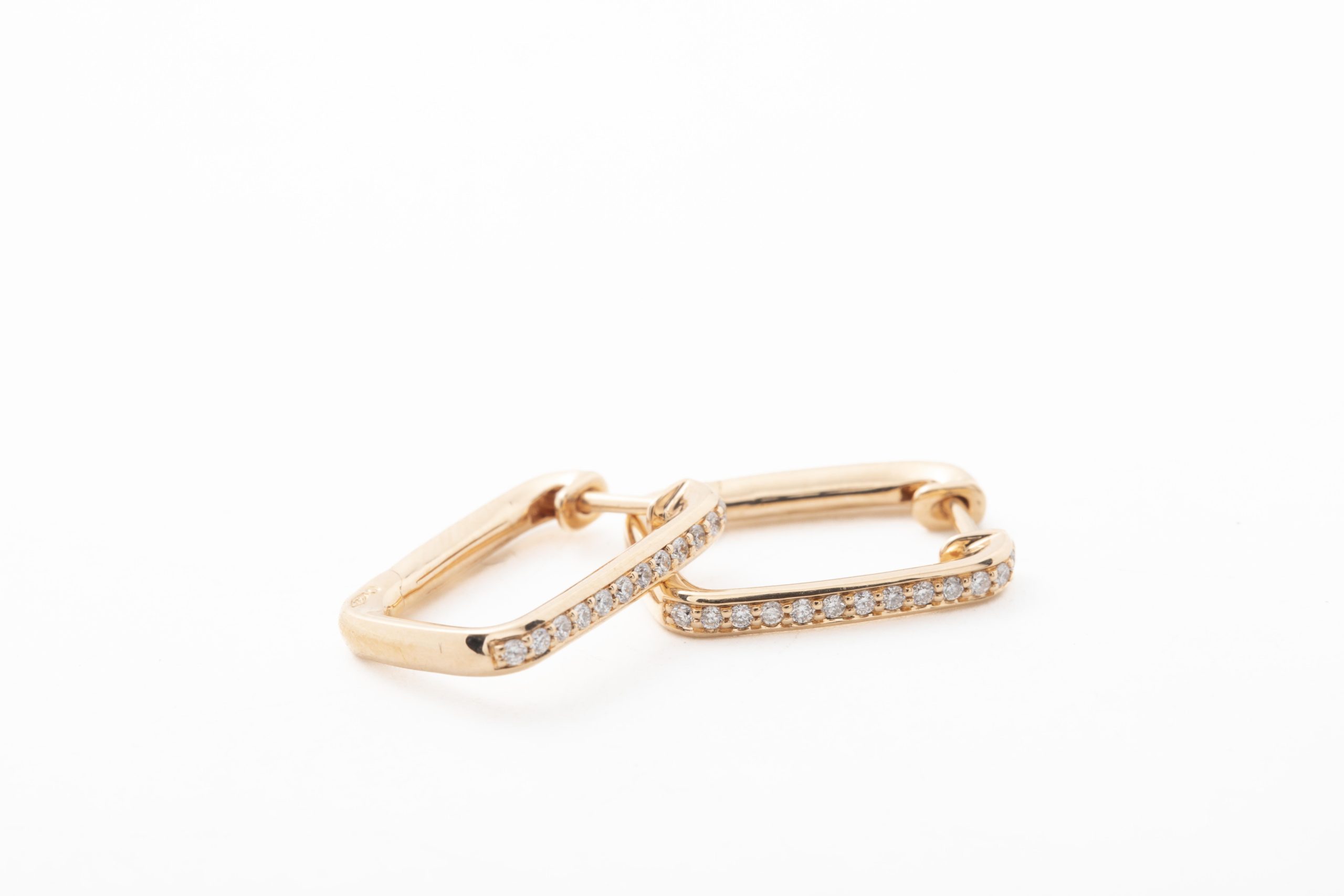 Argollas con diamantes