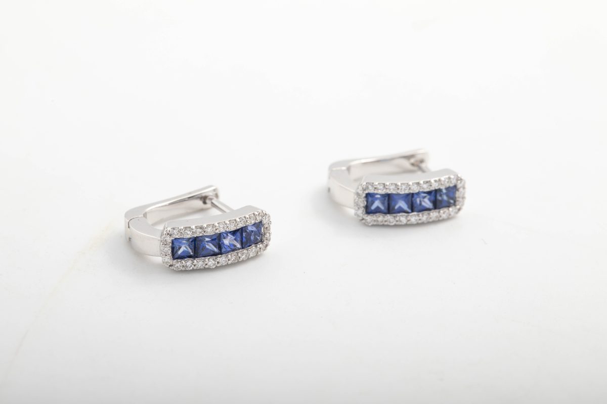 Aretes con diamantes y zafiros