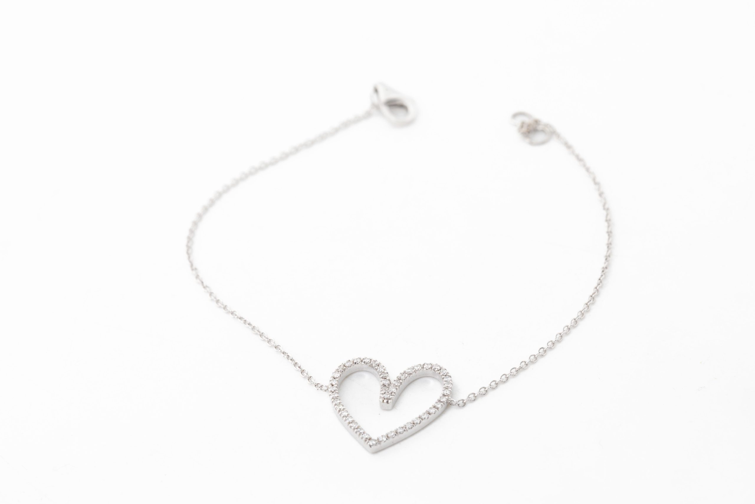 Pulsera LOVE en oro blanco