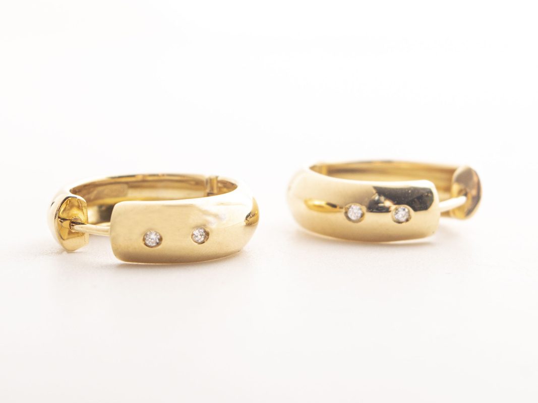 Argollas con brillantes