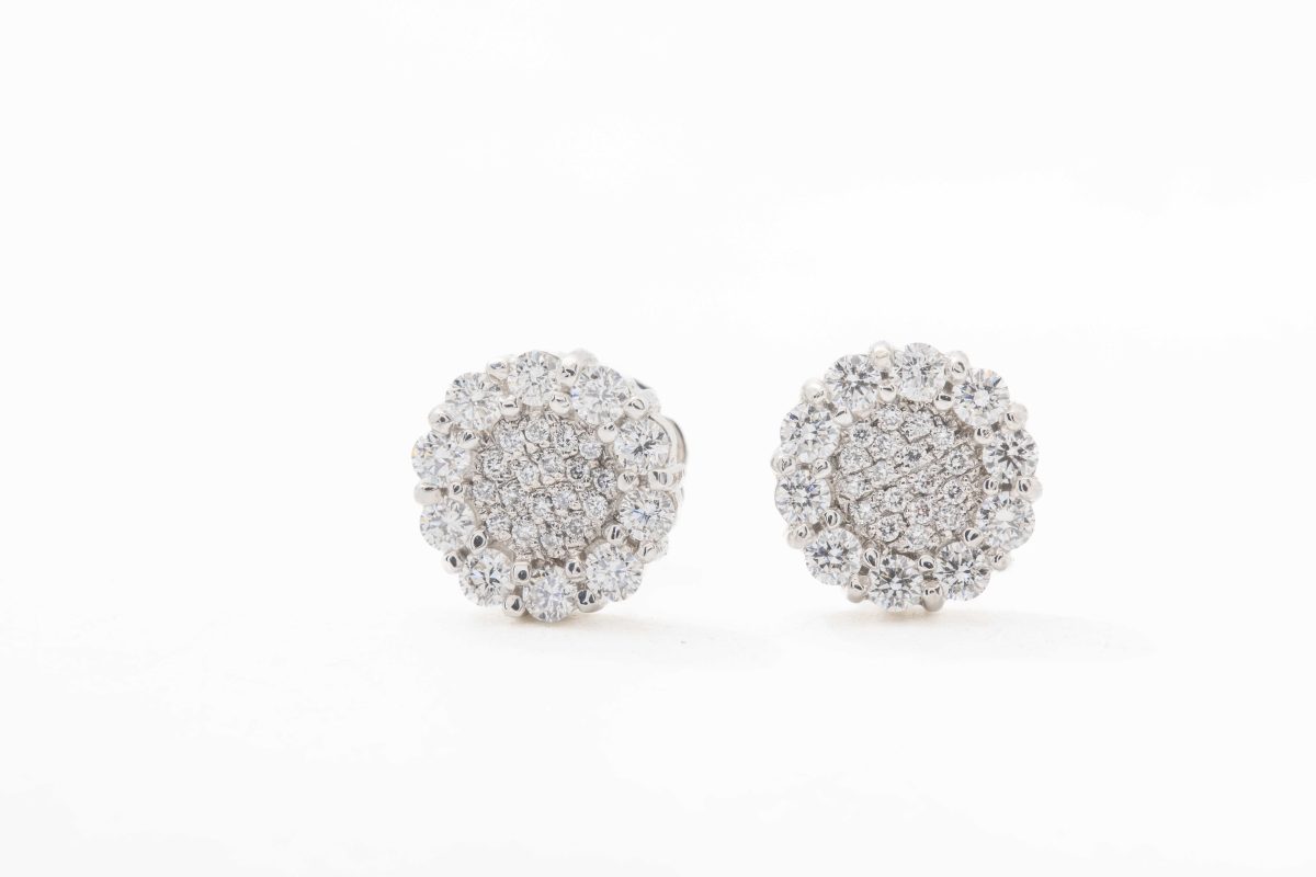 Aretes redondos con diamantes