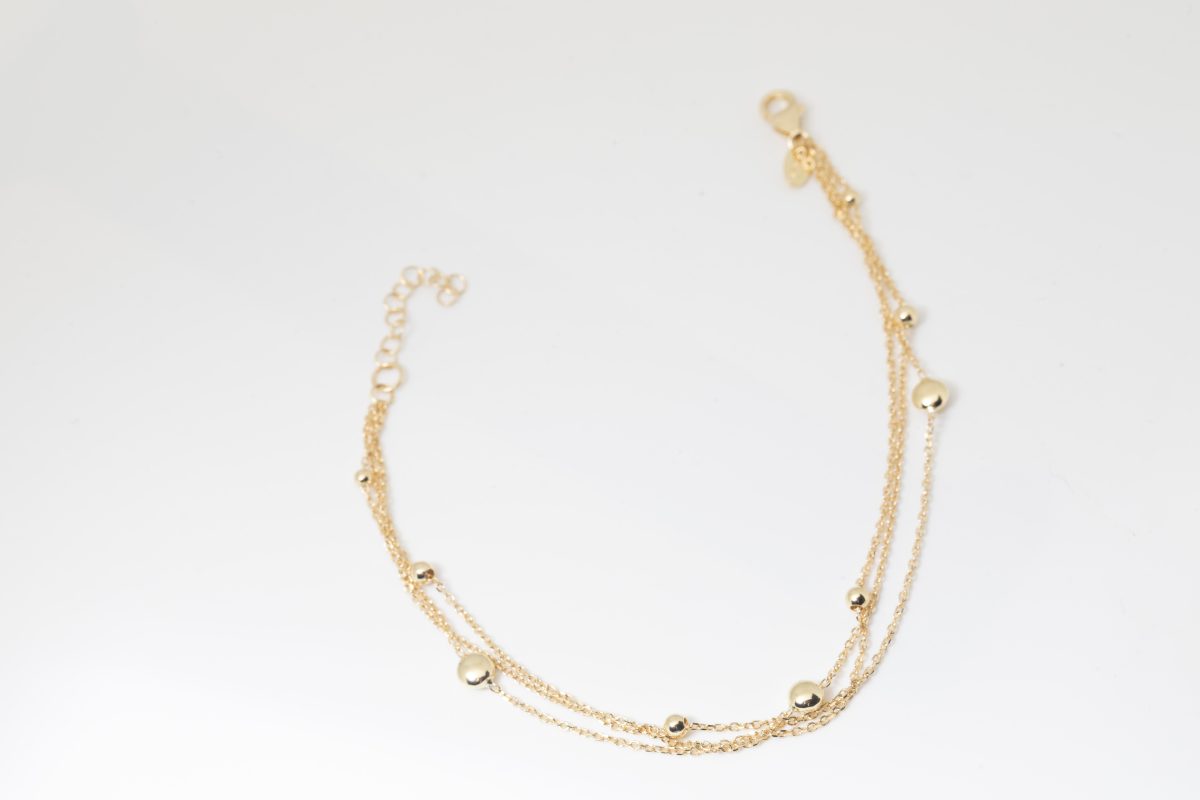 Pulsera con bolitas