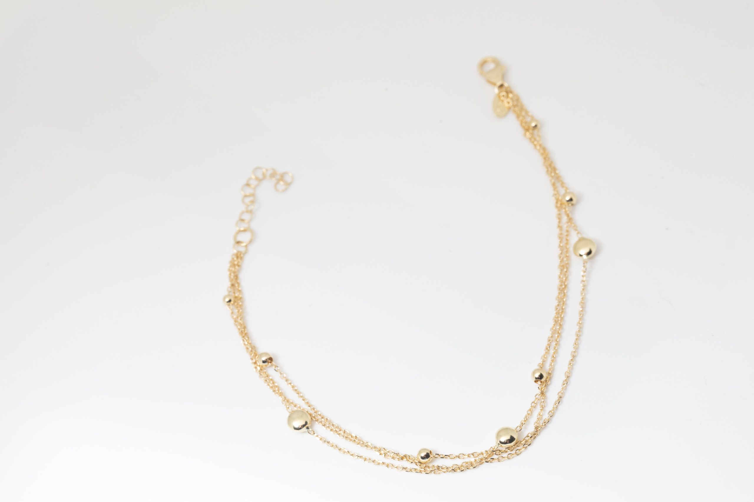 Pulsera con bolitas