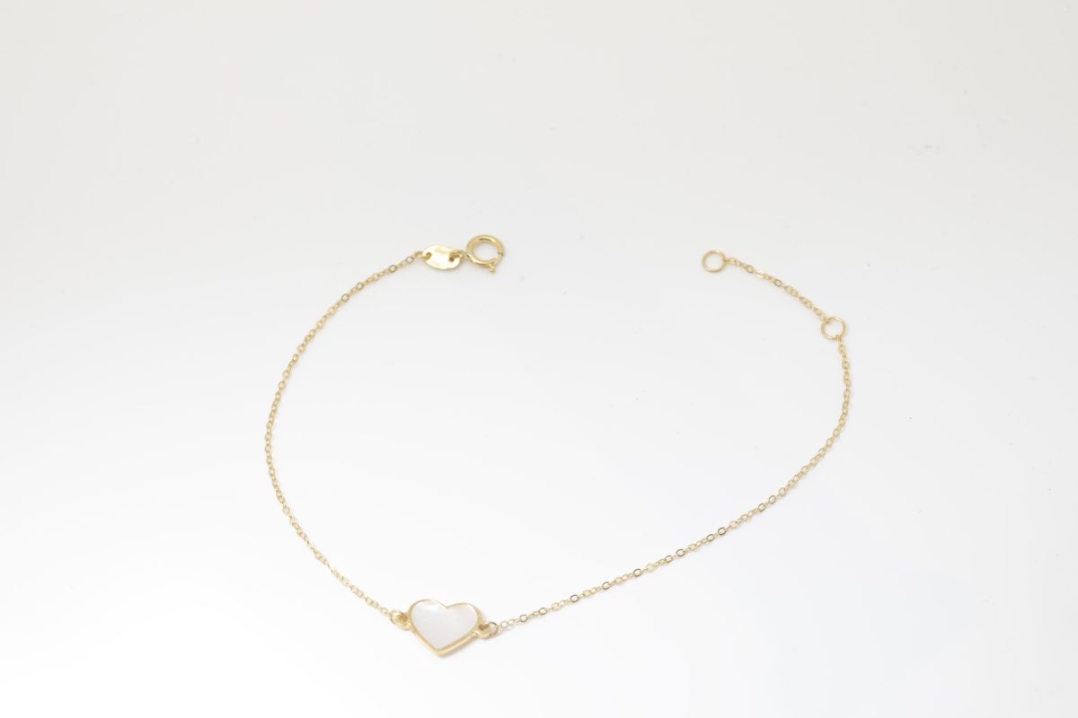 Pulsera corazón con madre perla
