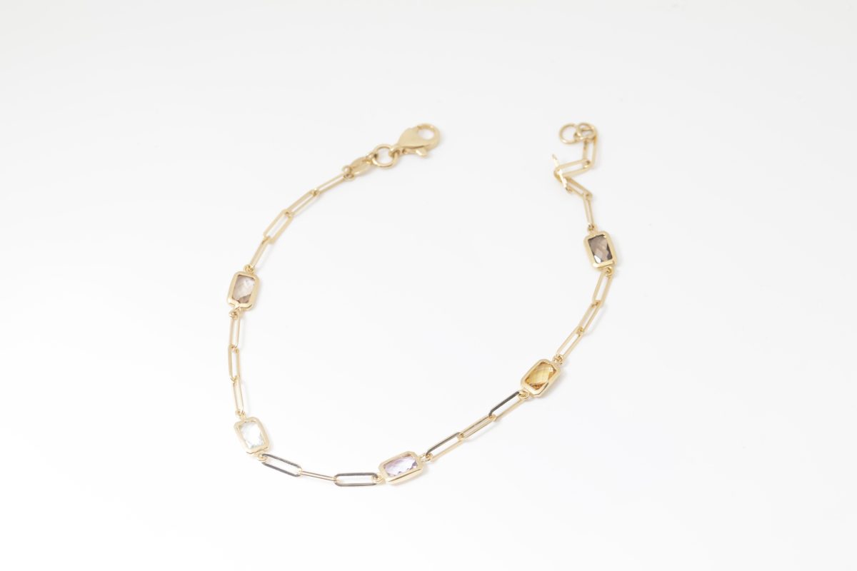 Pulsera con piedras de colores
