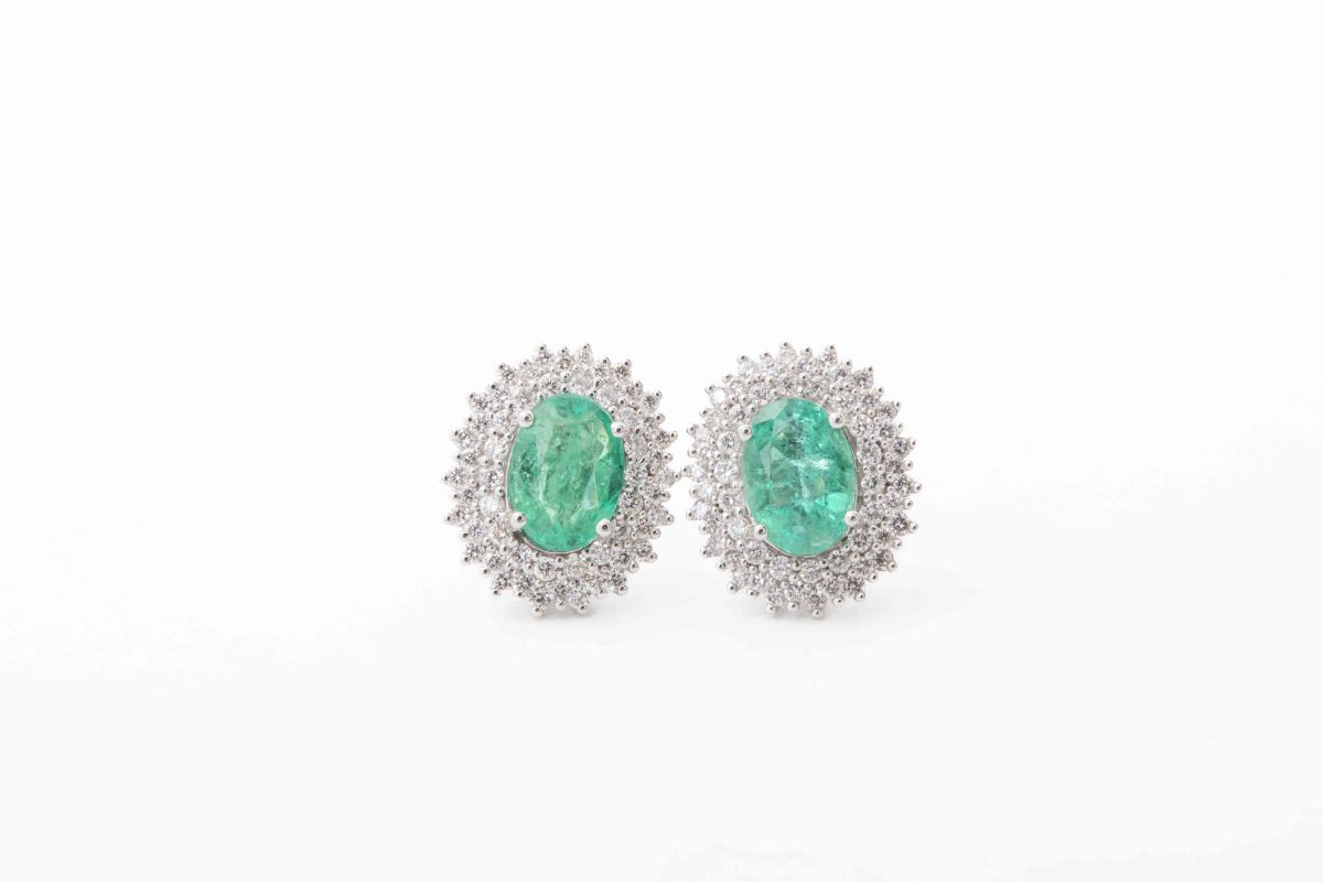 Aretes con esmeraldas y diamantes