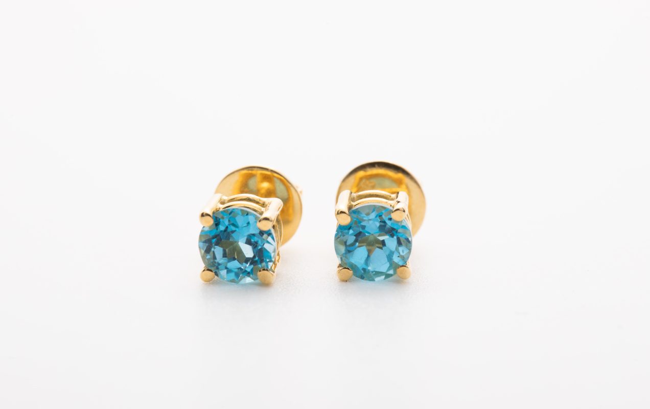Aretes con topacios