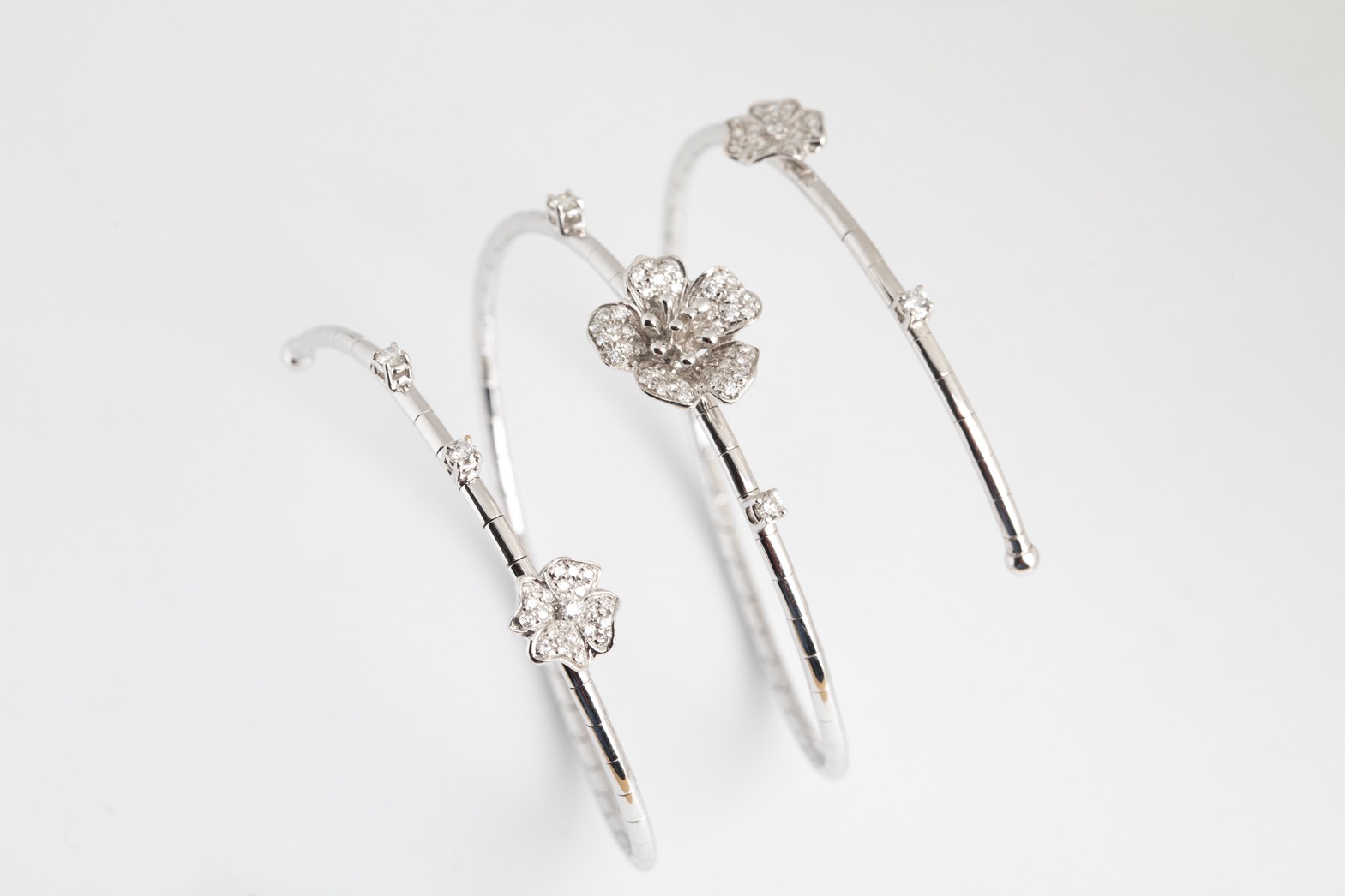 Pulsera Moraglione espiral con diamantes