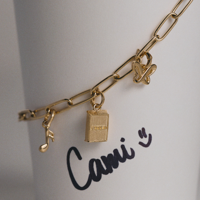 Cami’s book - I'm charmed by Gestapromo
