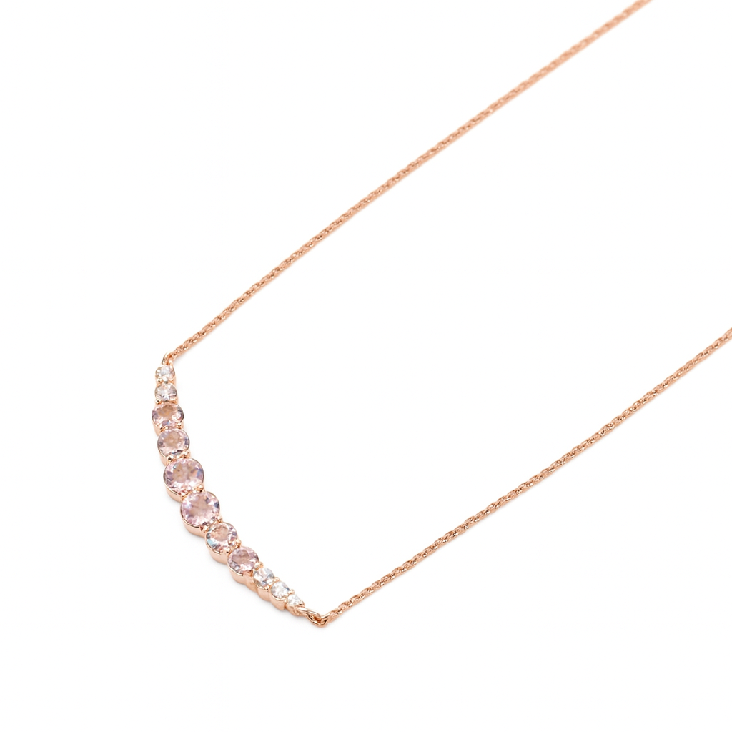 Collar con morganitas y diamantes