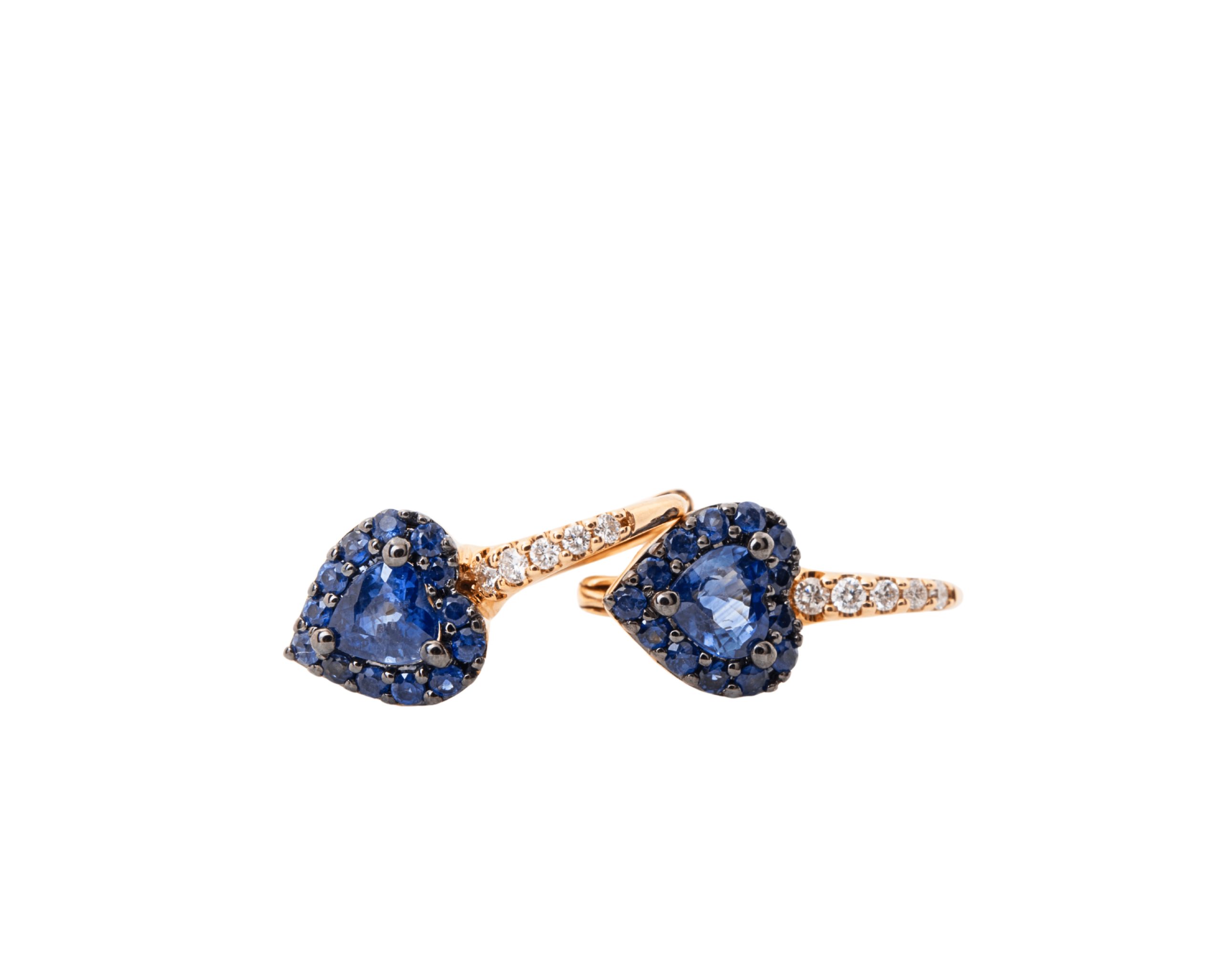Aretes corazón con zafiros