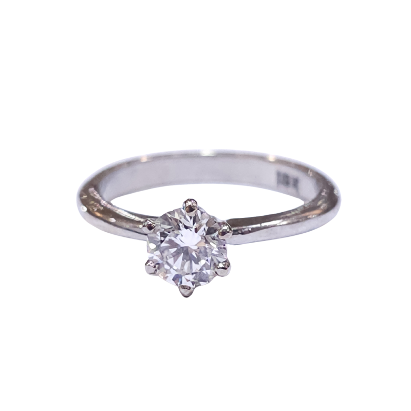 Anillo de compromiso con brillante de 0.65ct