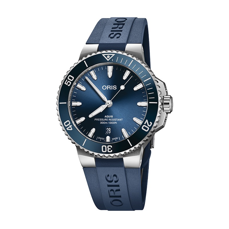 Aquis Date 41,5mm