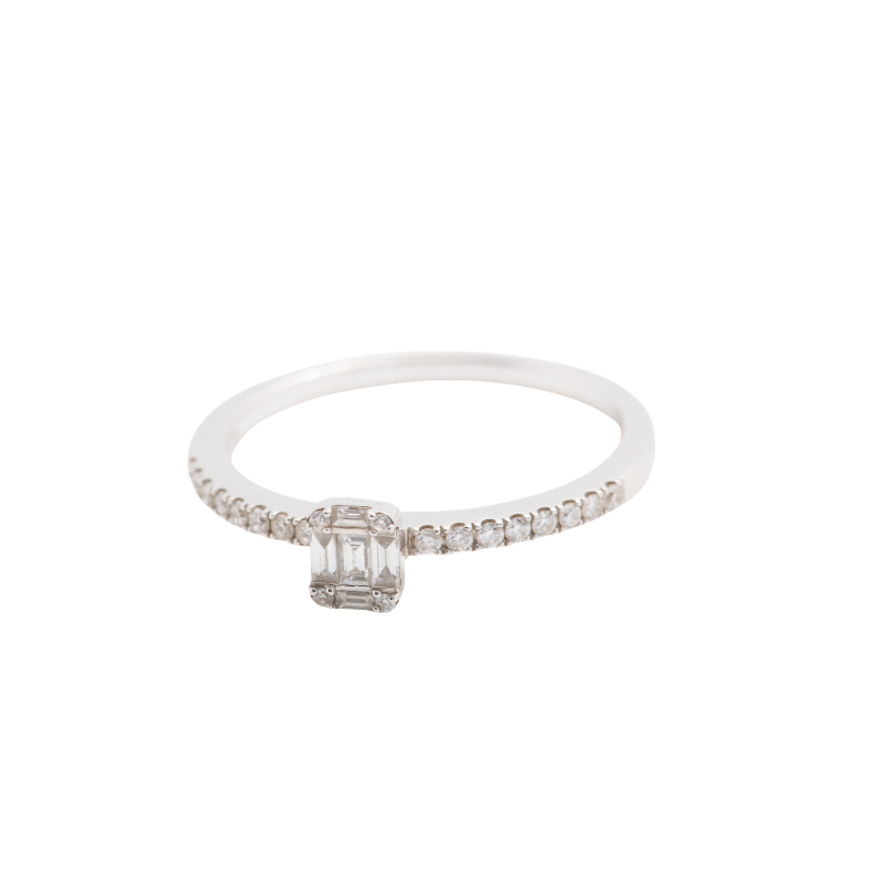 Anillo con diamantes