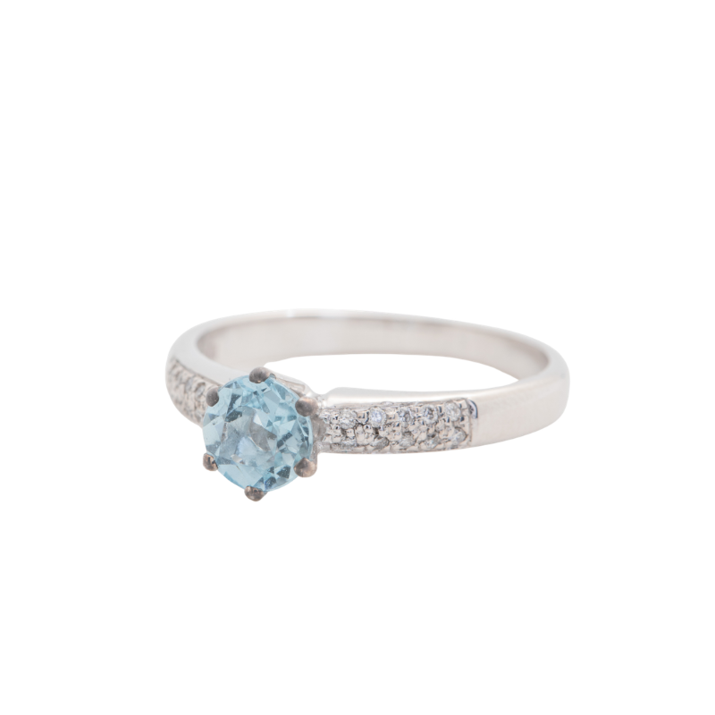 Anillo con agua marina