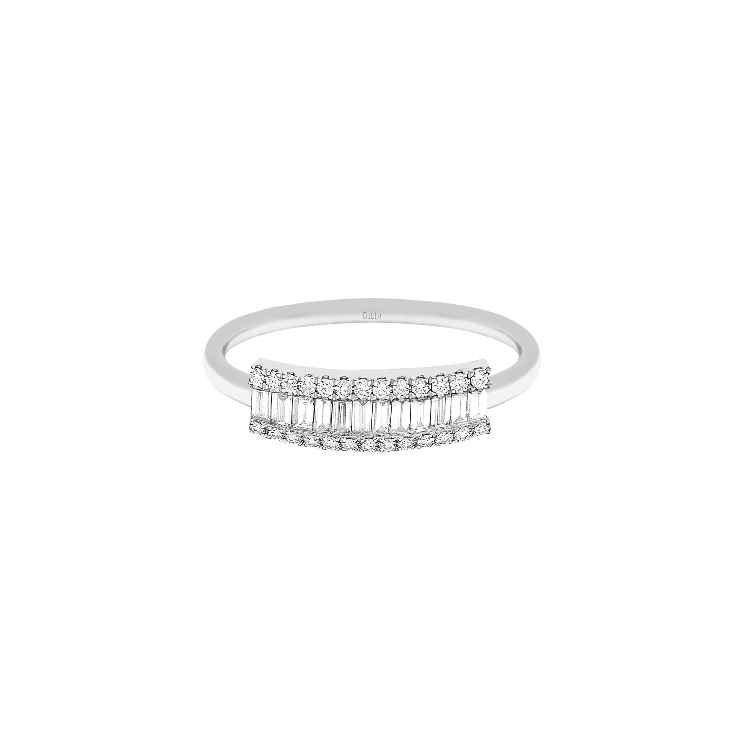 Anillo Djula con brillantes en oro blanco