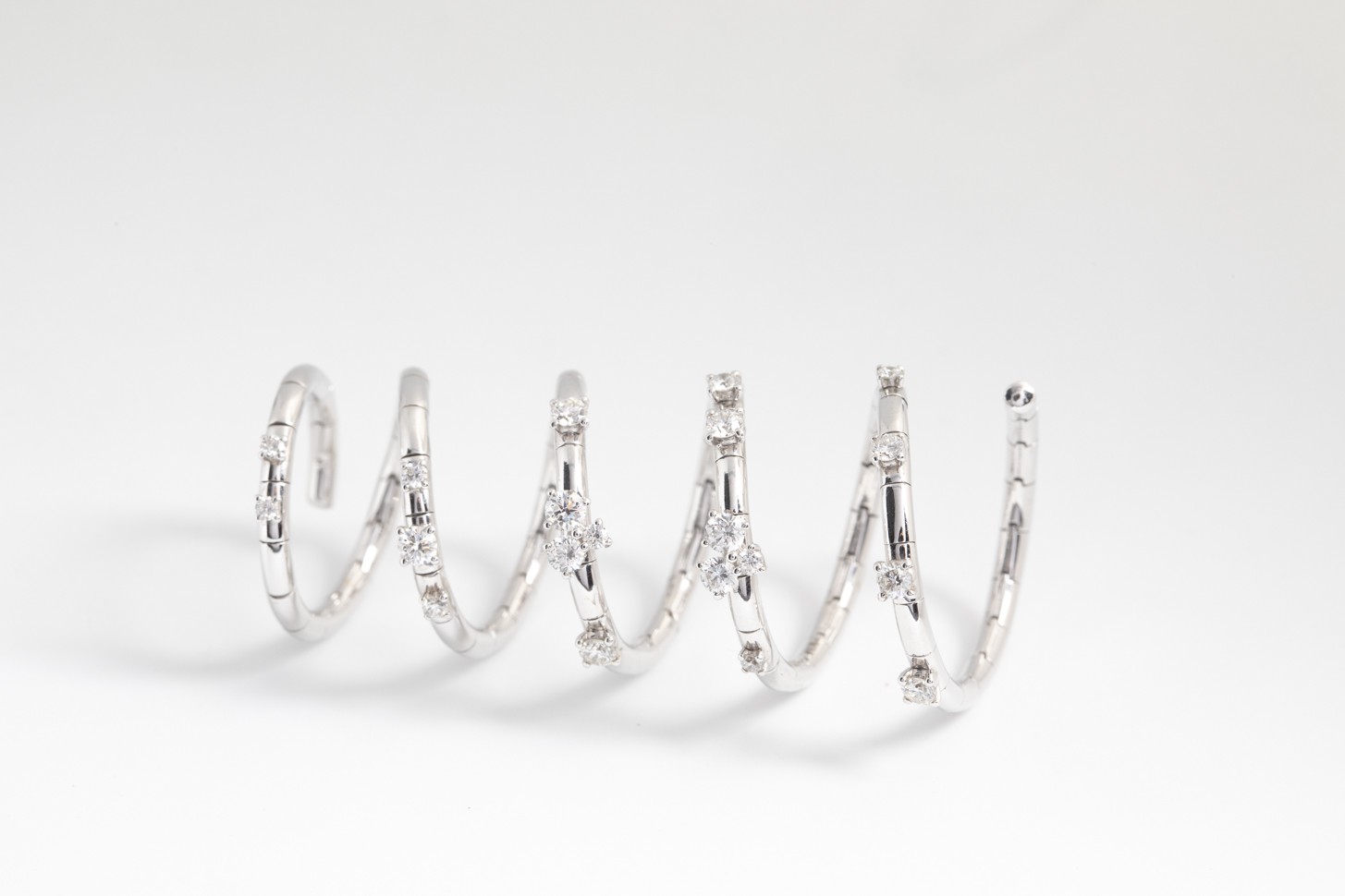 Anillo Moraglione con brillantes