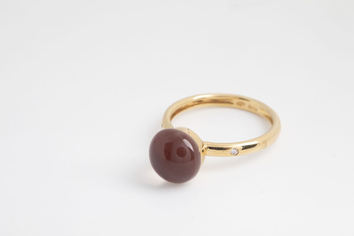 Anillo Moraglione con cuarzo y brillantes