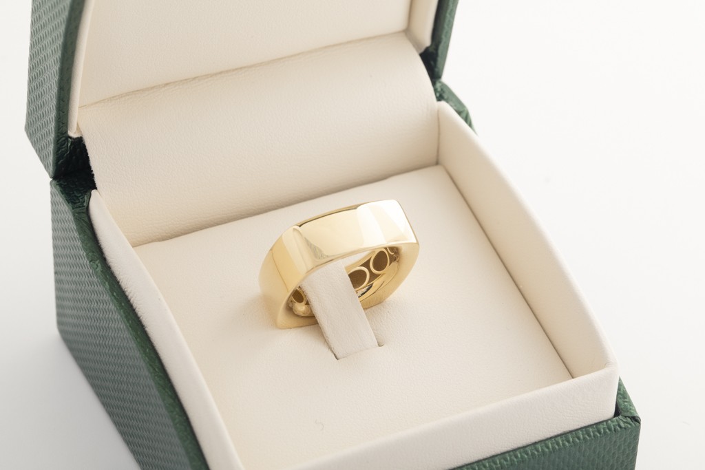 Anillo en oro amarillo