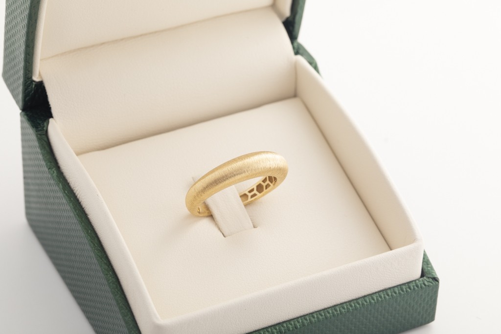 Anillo en oro amarillo