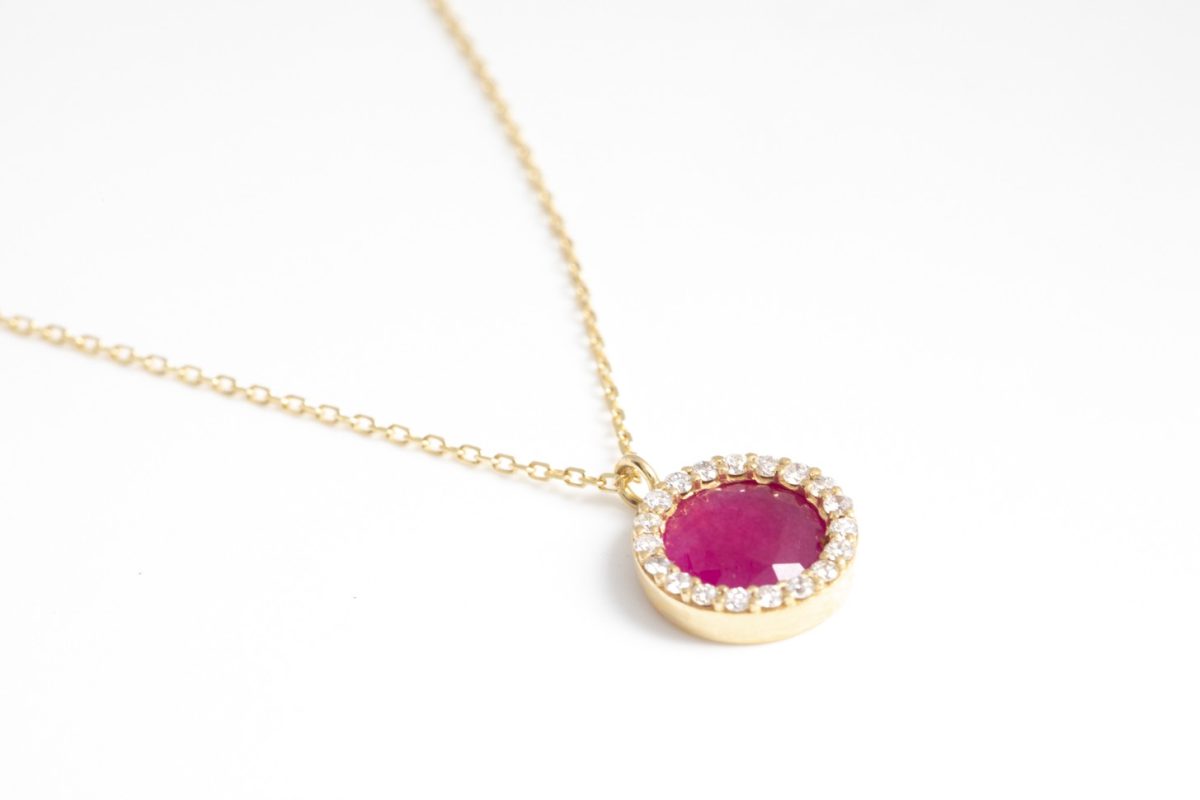 Collar con turmalina y brillantes
