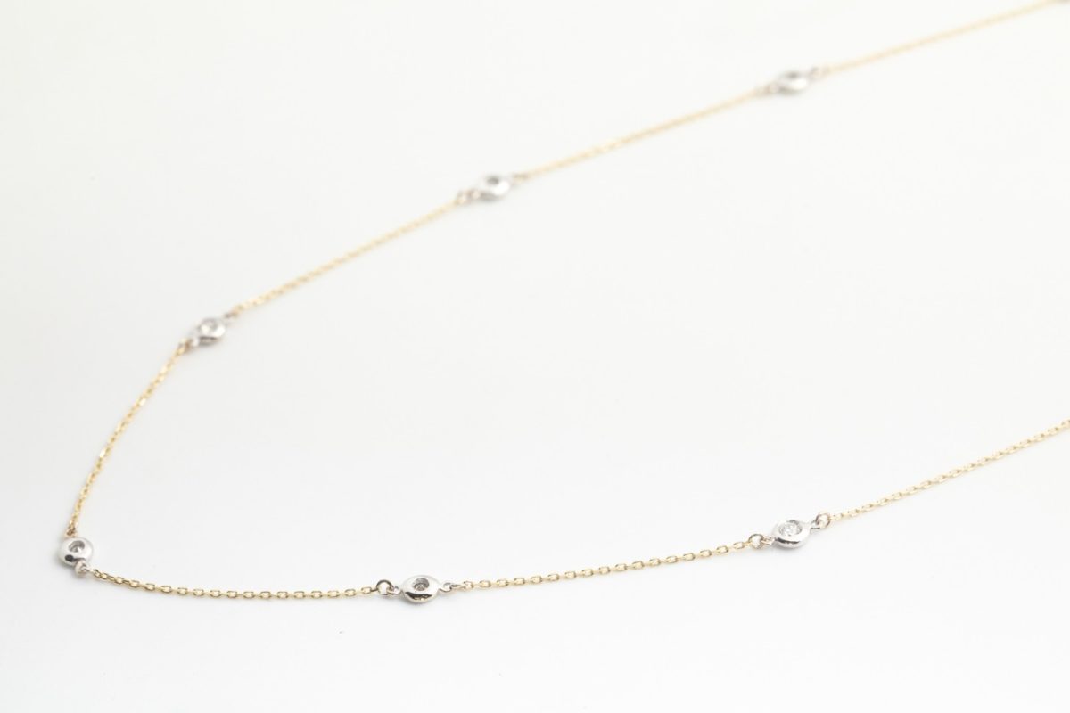 Collar con diamantes en oro blanco y amarillo