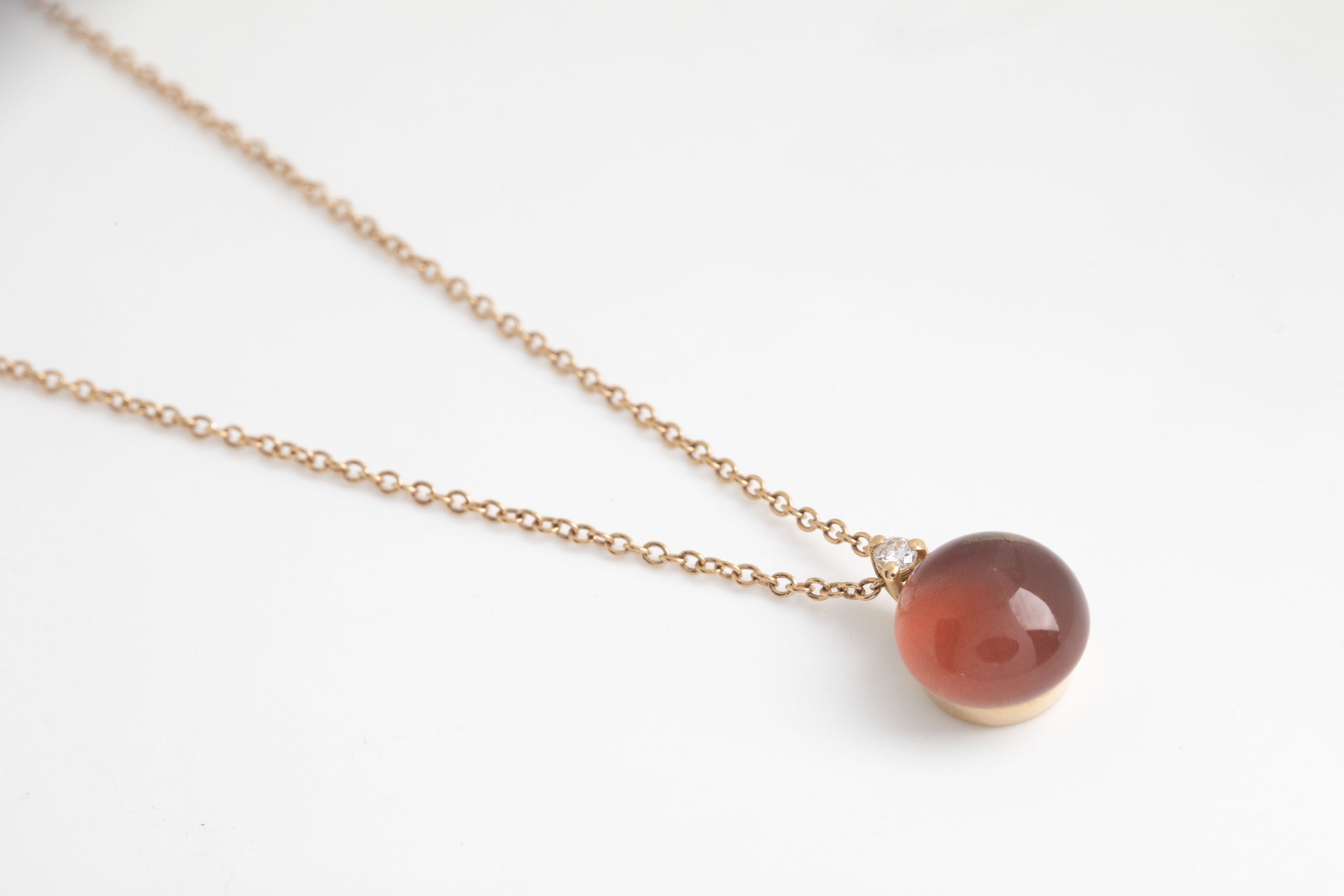 Collar Moraglione con cuarzo y brillantes