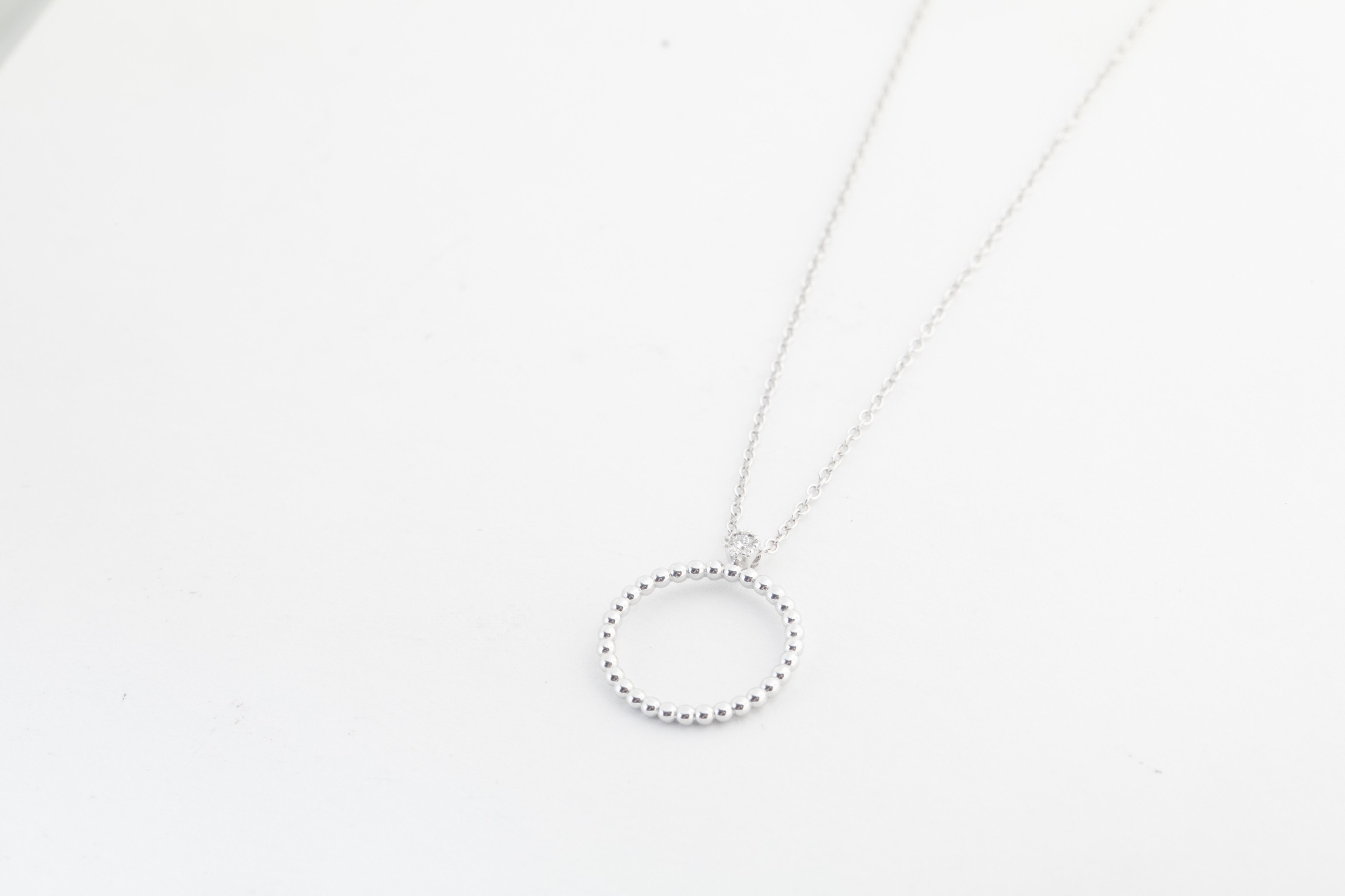 Collar Moraglione de oro blanco con diamantes