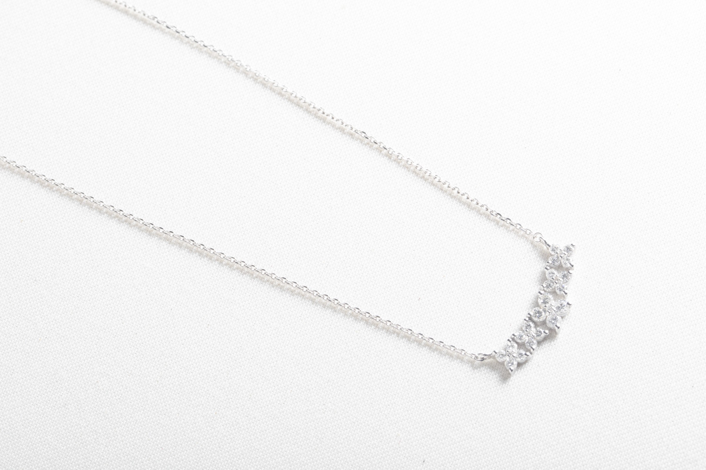 Collar en oro blanco con brillantes