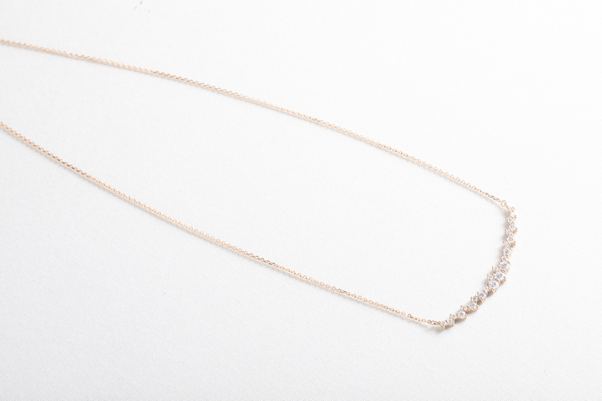 Collar en oro rosa con brillantes