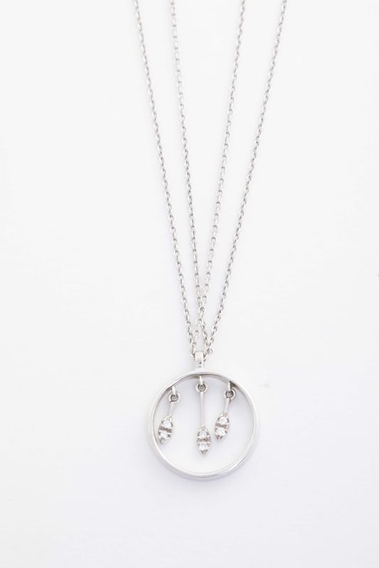 Collar con brillantes en oro blanco